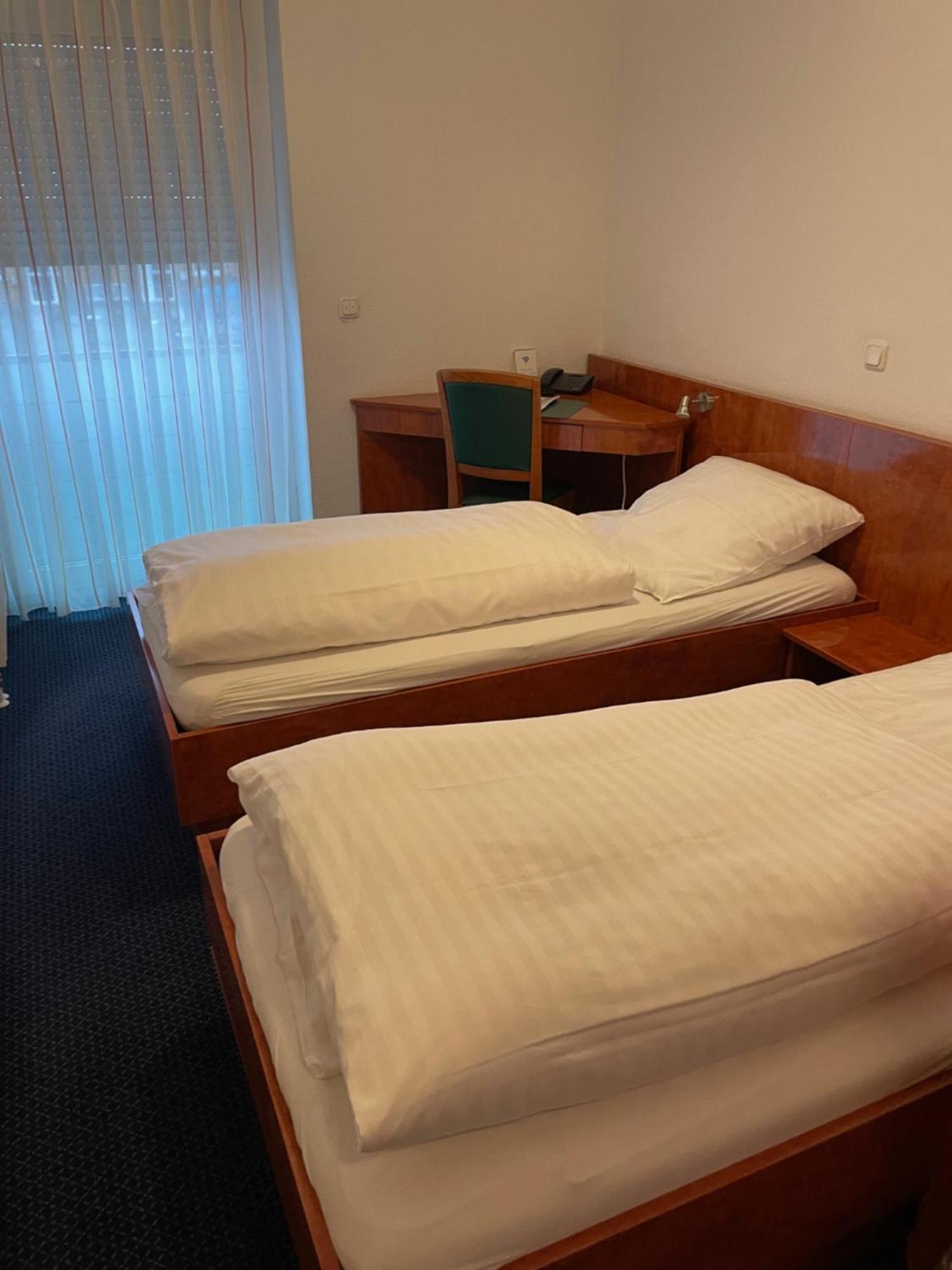 Hotel Merkenich Cologne Luaran gambar